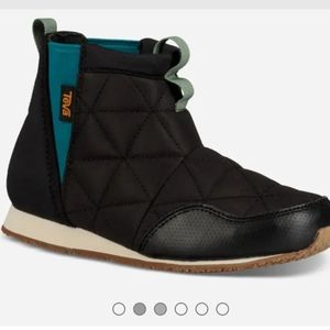 Quilted mid rise Teva sneakers